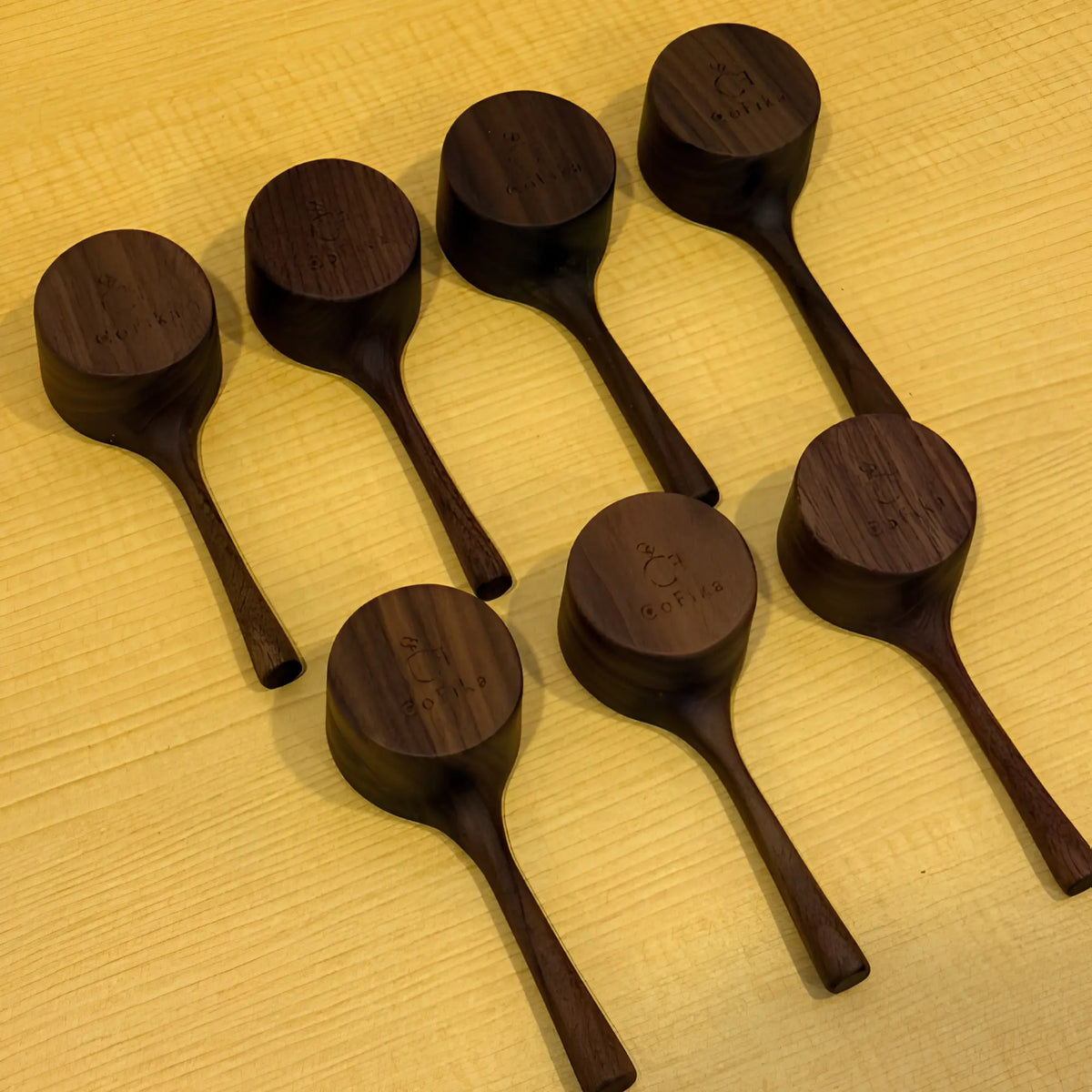 CoFika 天然ウォルナット製 コーヒー豆 スプーン|毎日の「淹れる時間」を最高にする、手に馴染む木のスプーン CoFika